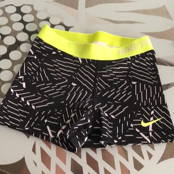 Nike Pants - Nike pro shorts